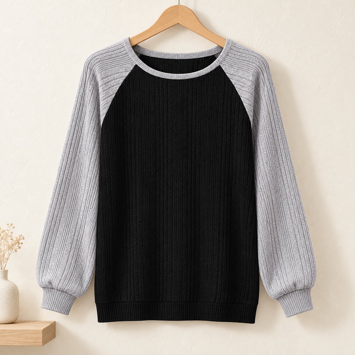 Women’s Textured Round-Neck Long-Sleeve Pullover